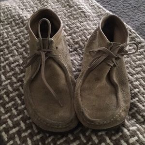 Men’s wallabee shoes